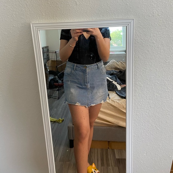 skirts - Picture 12 of 16